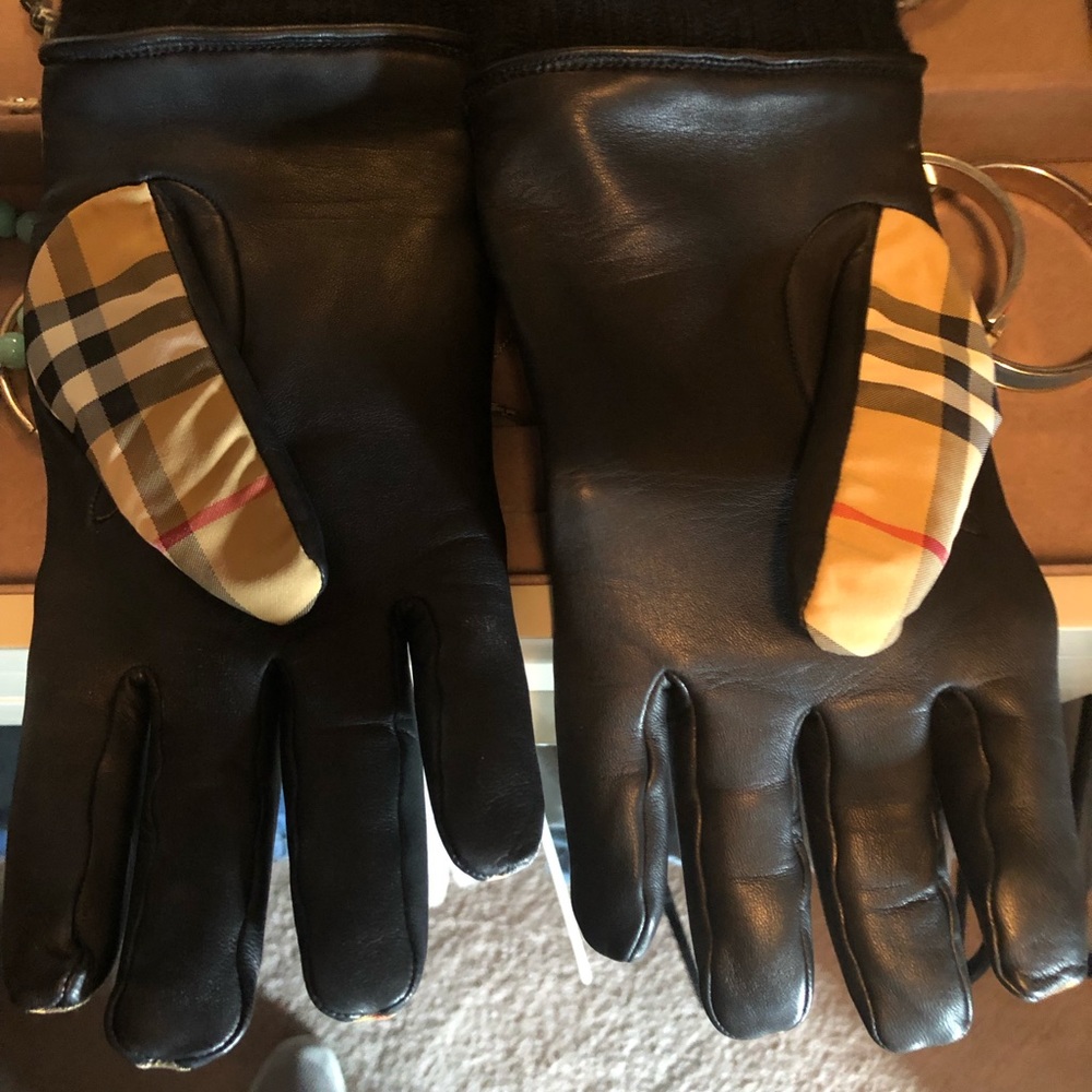 Burberry gloves - Picture 2 of 5